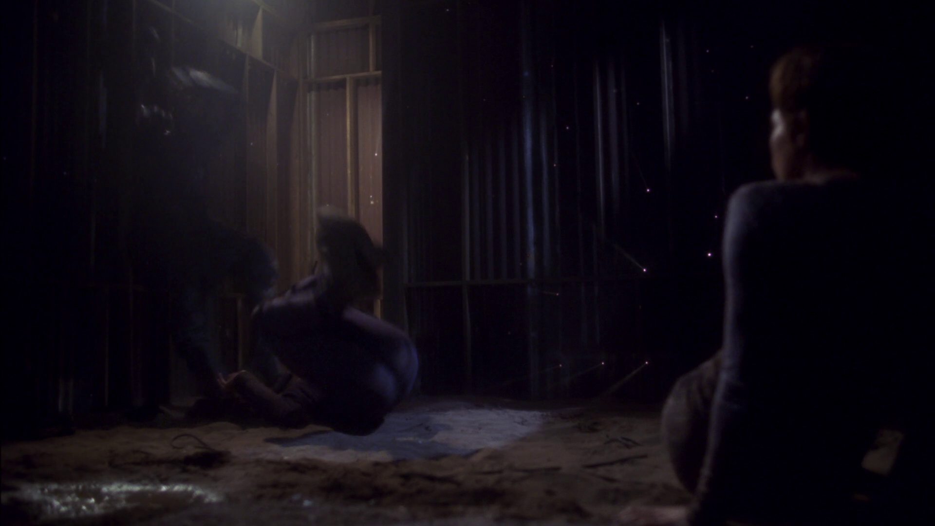 extant_StarTrek_ENT_1x15-ShadowsOfPJem_1835.jpg