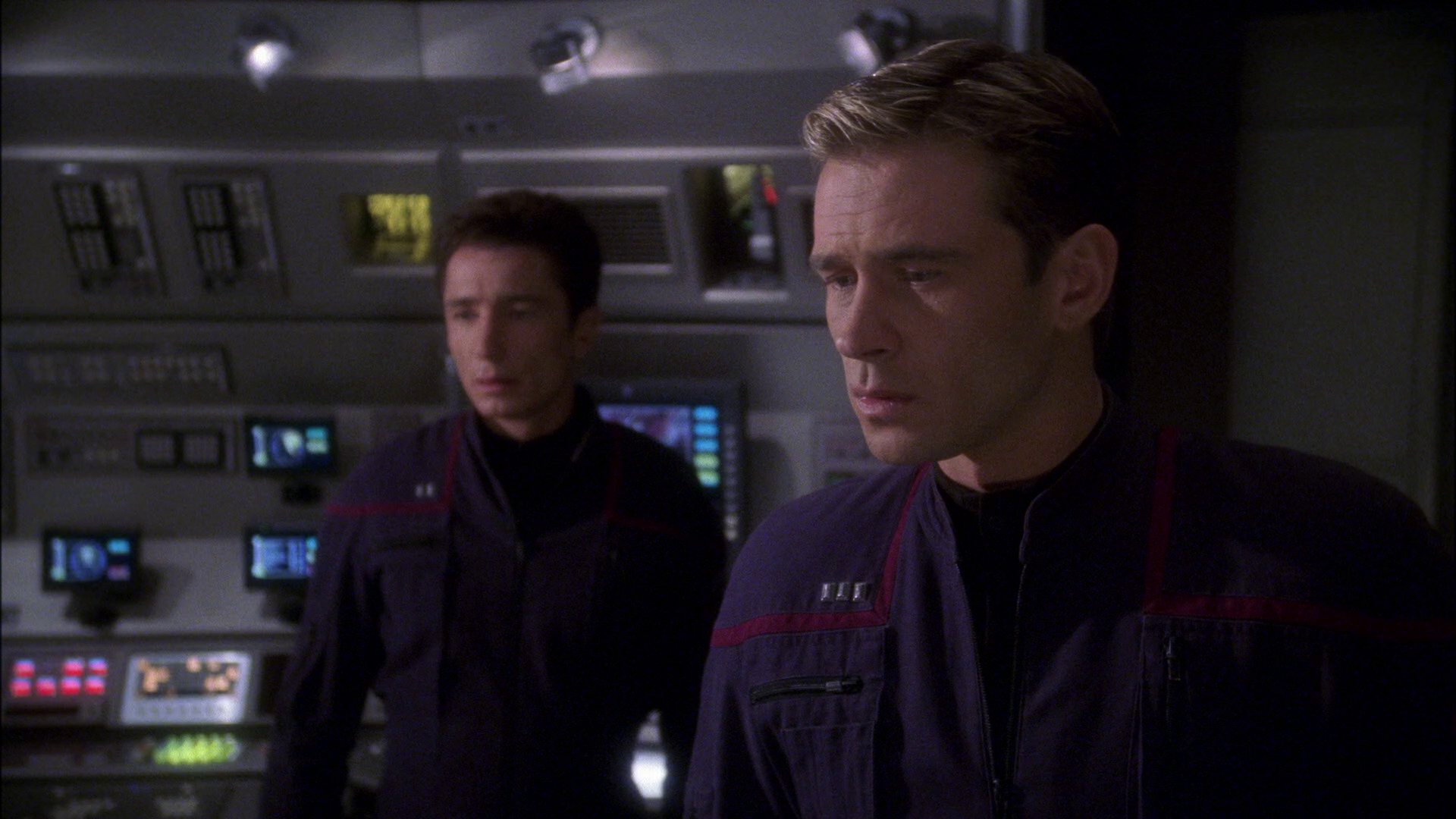 extant_StarTrek_ENT_1x15-ShadowsOfPJem_1954.jpg