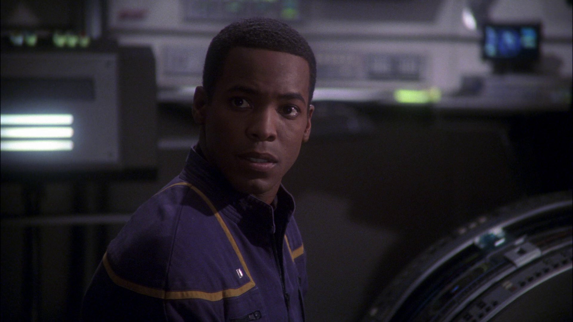 extant_StarTrek_ENT_1x15-ShadowsOfPJem_1994.jpg