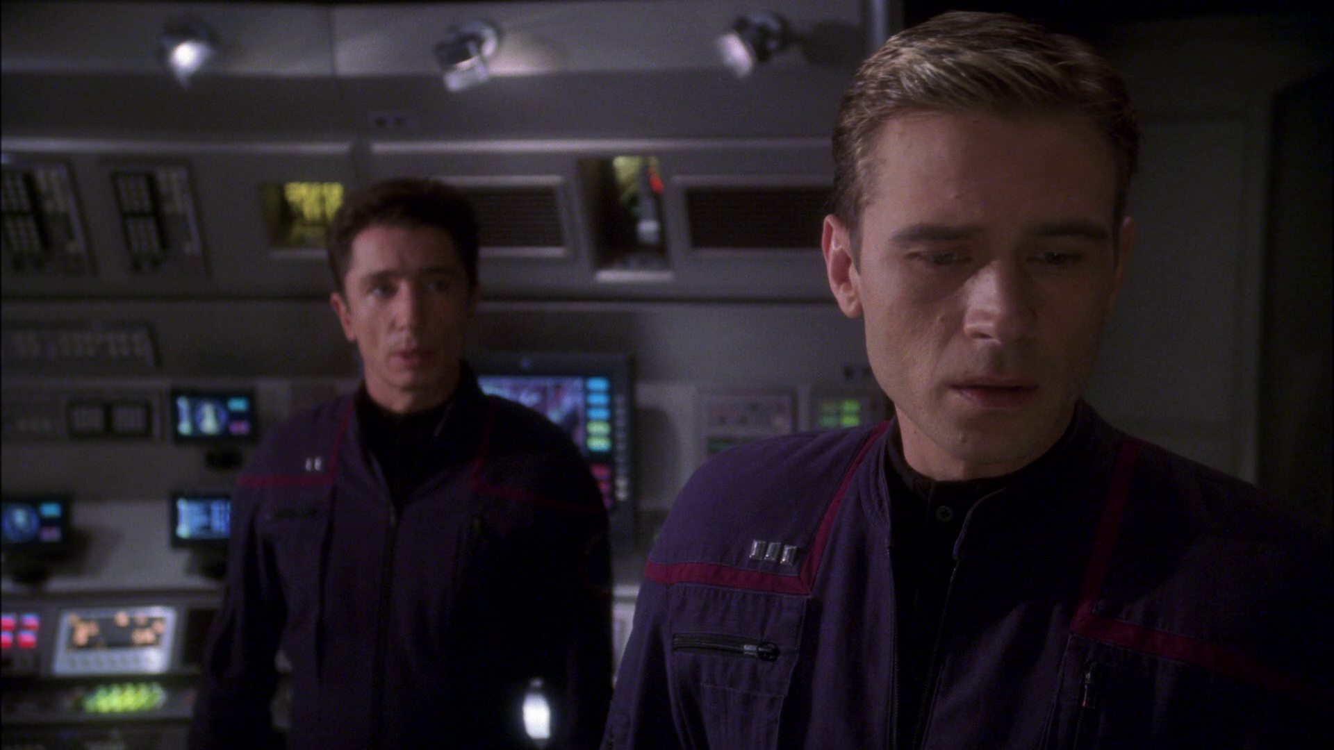 extant_StarTrek_ENT_1x15-ShadowsOfPJem_2002.jpg