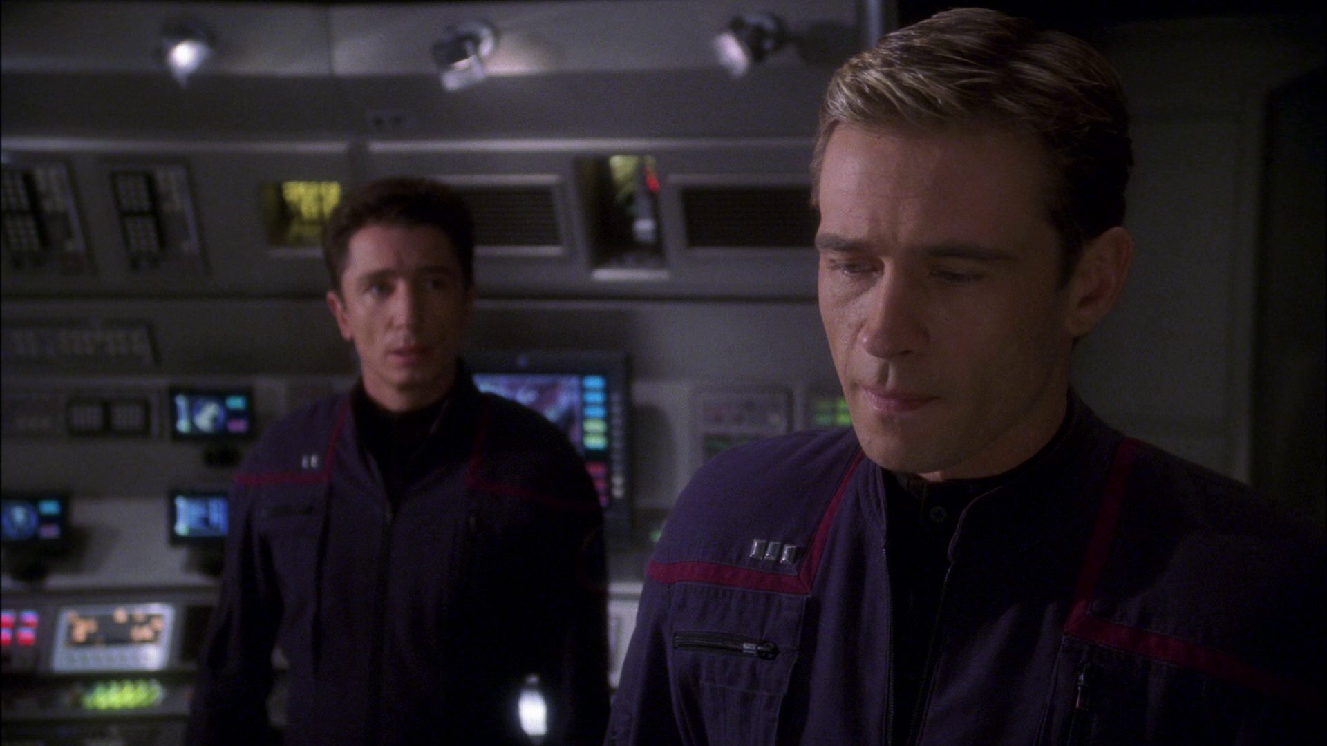 extant_StarTrek_ENT_1x15-ShadowsOfPJem_2003.jpg