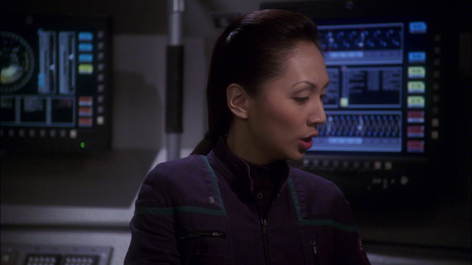 extant_StarTrek_ENT_1x15-ShadowsOfPJem_2014.jpg