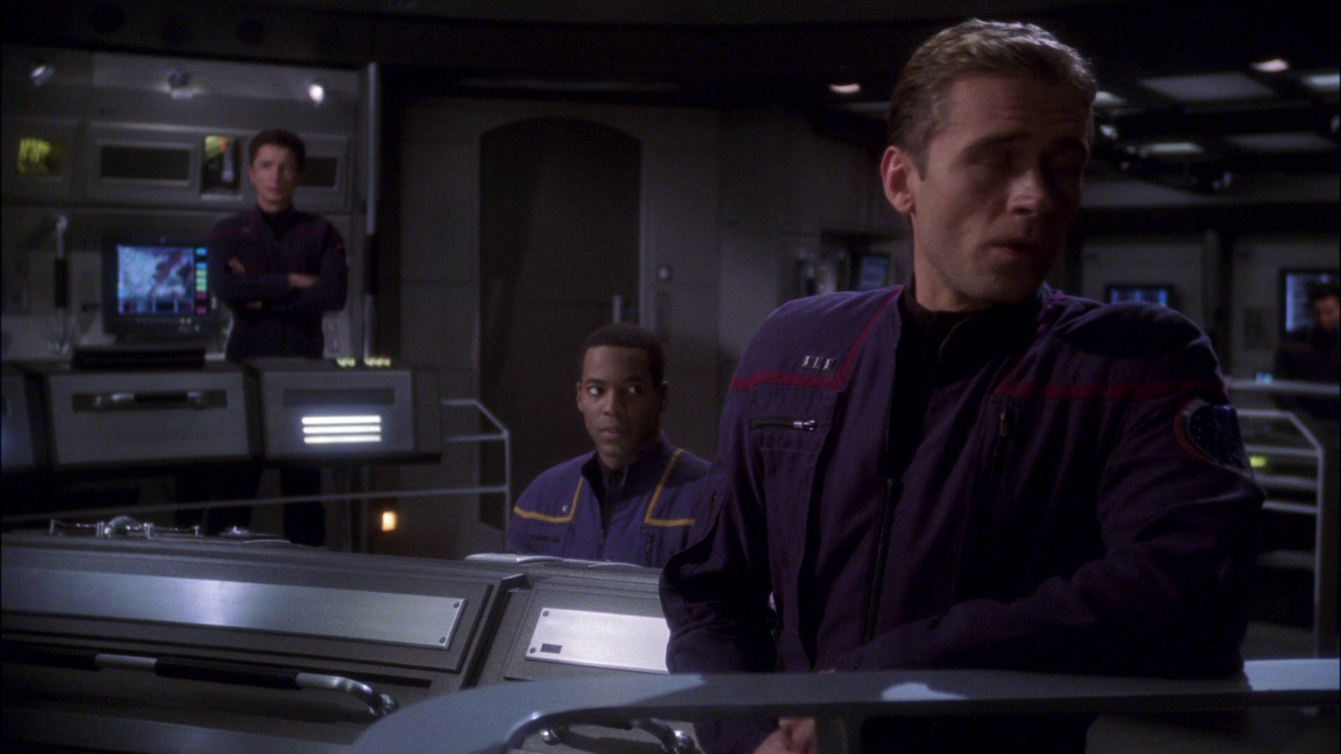 extant_StarTrek_ENT_1x15-ShadowsOfPJem_2064.jpg