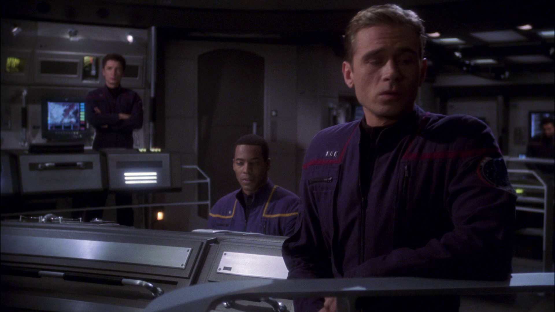 extant_StarTrek_ENT_1x15-ShadowsOfPJem_2065.jpg