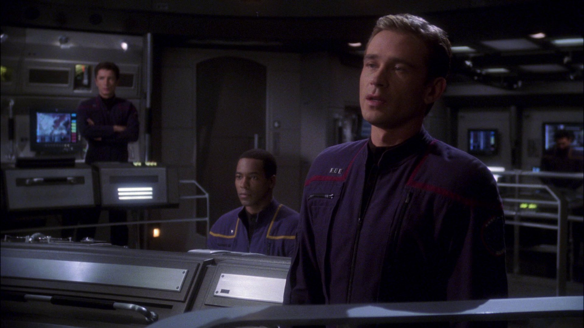 extant_StarTrek_ENT_1x15-ShadowsOfPJem_2073.jpg