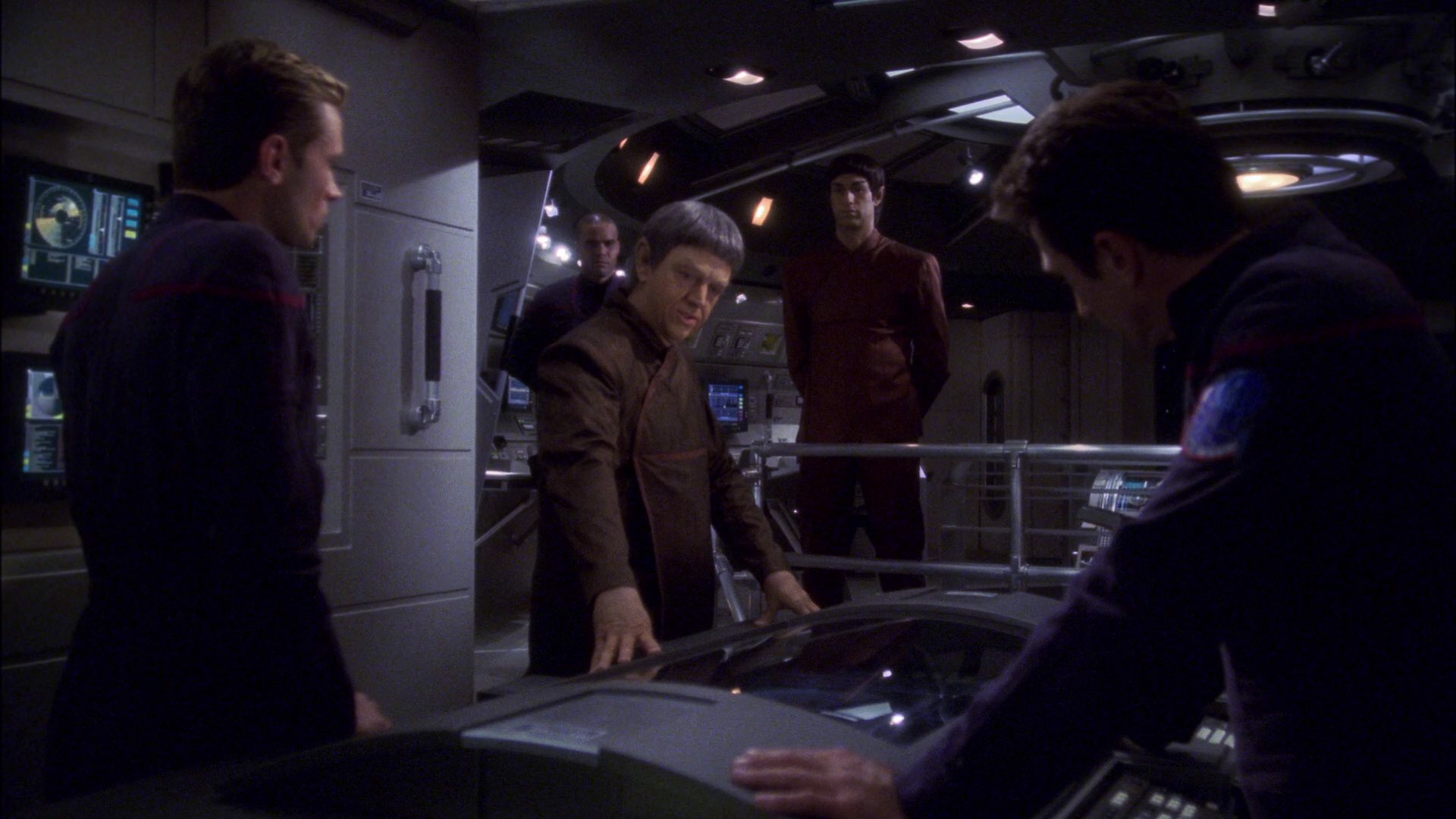 extant_StarTrek_ENT_1x15-ShadowsOfPJem_2151.jpg