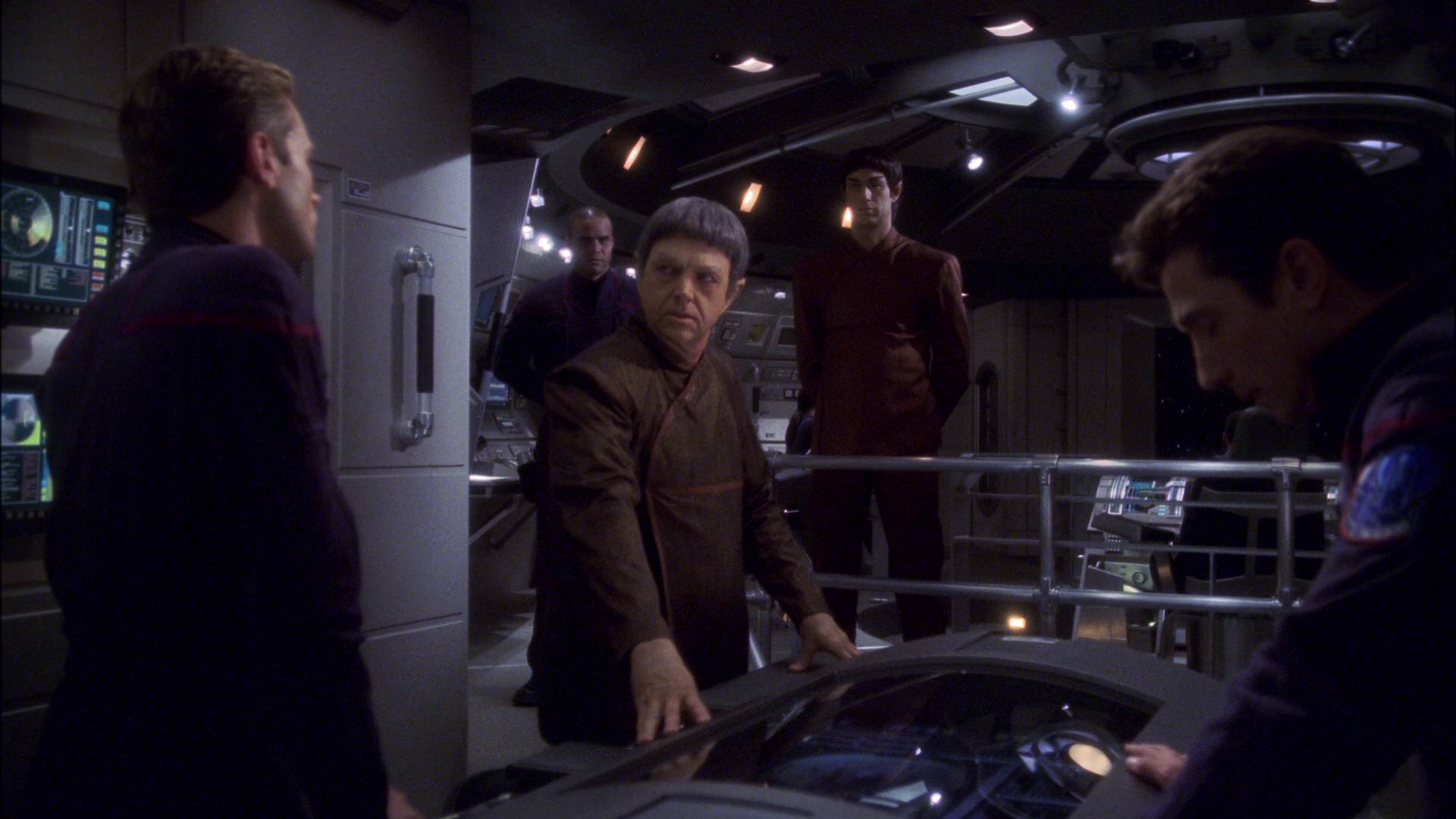 extant_StarTrek_ENT_1x15-ShadowsOfPJem_2159.jpg