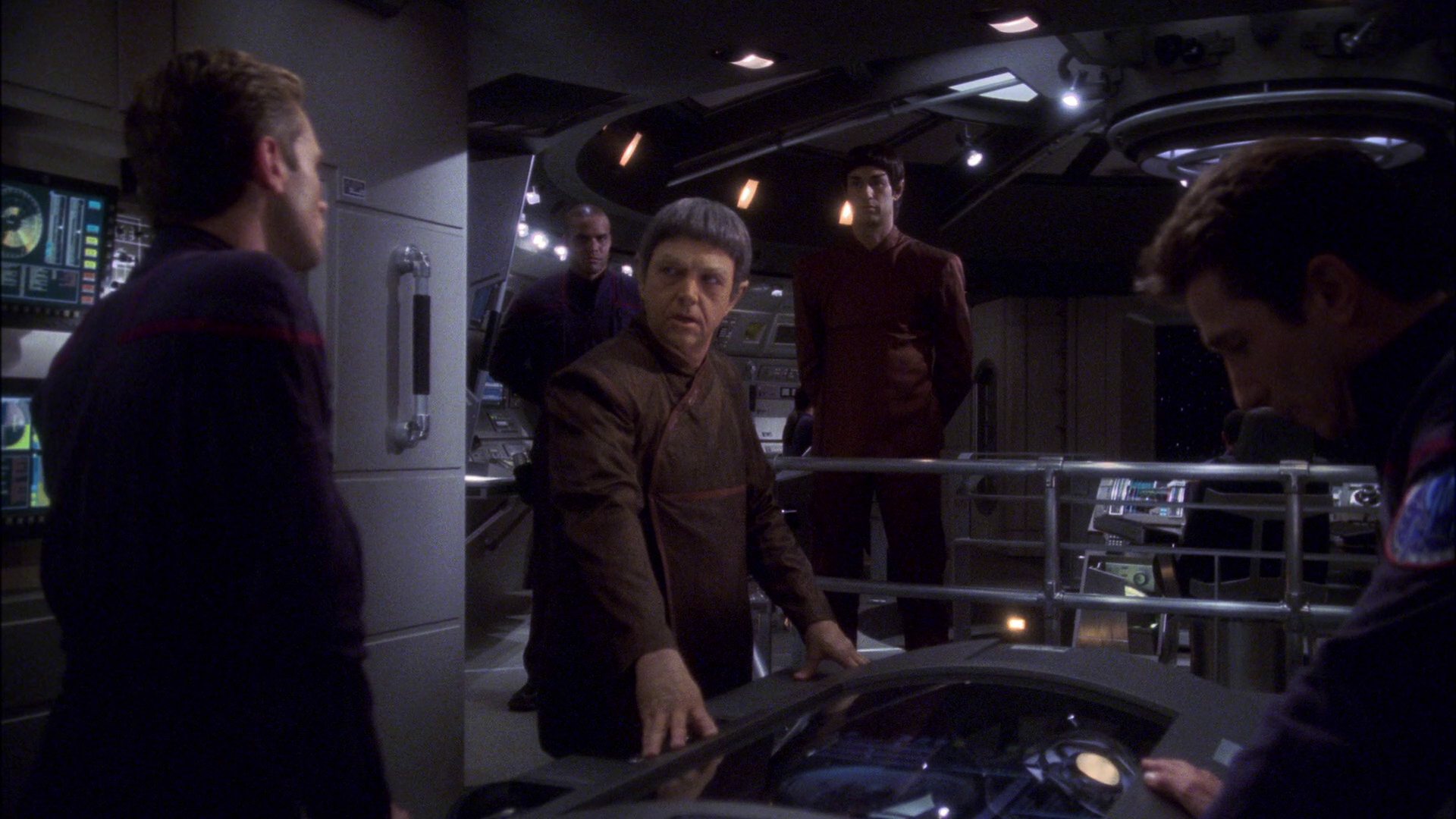 extant_StarTrek_ENT_1x15-ShadowsOfPJem_2160.jpg