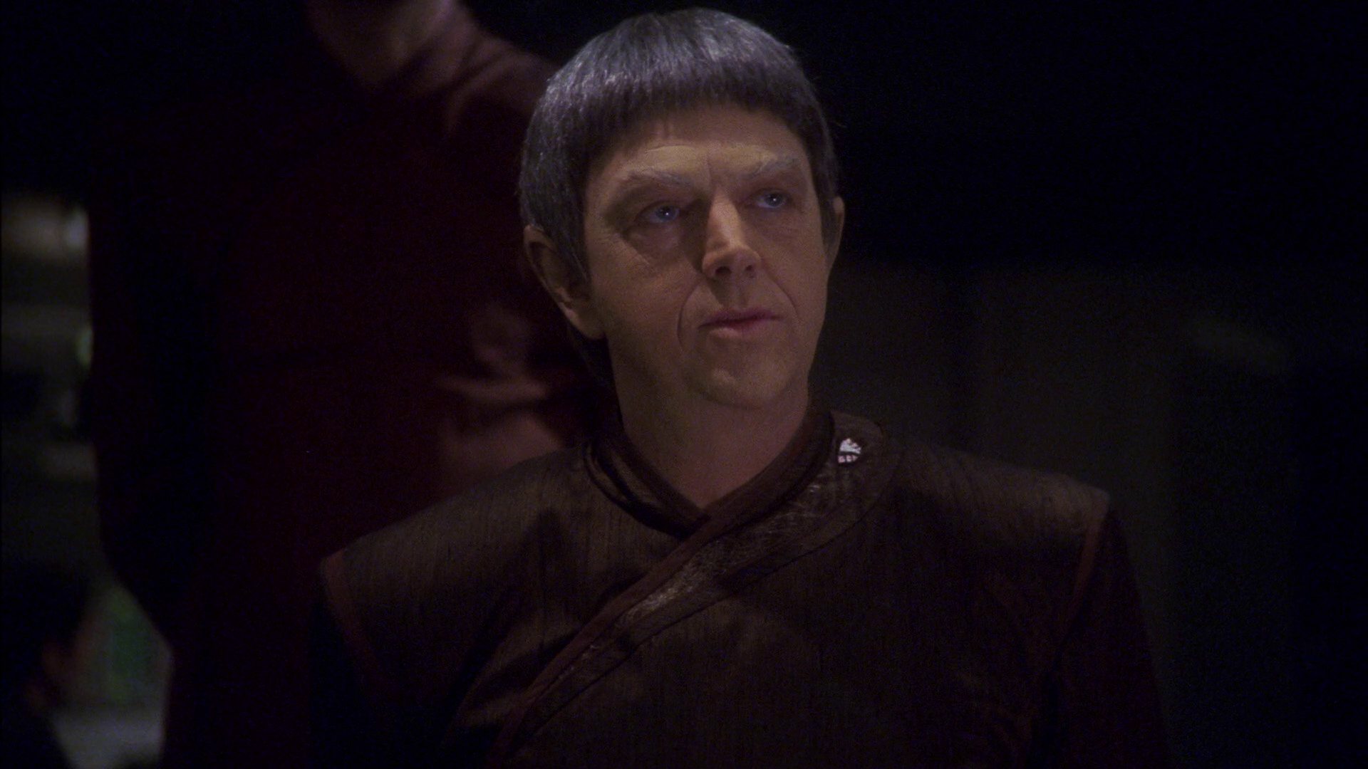 extant_StarTrek_ENT_1x15-ShadowsOfPJem_2205.jpg
