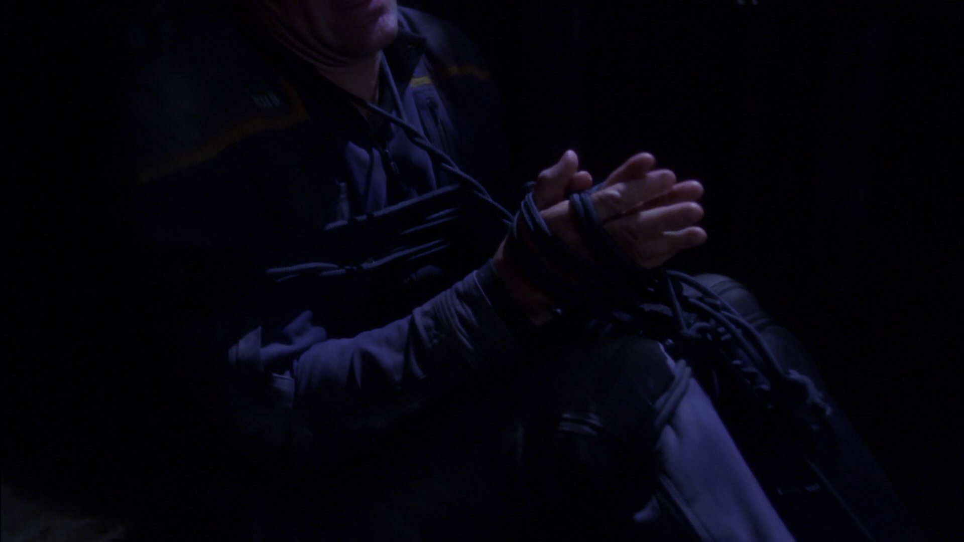 extant_StarTrek_ENT_1x15-ShadowsOfPJem_2276.jpg