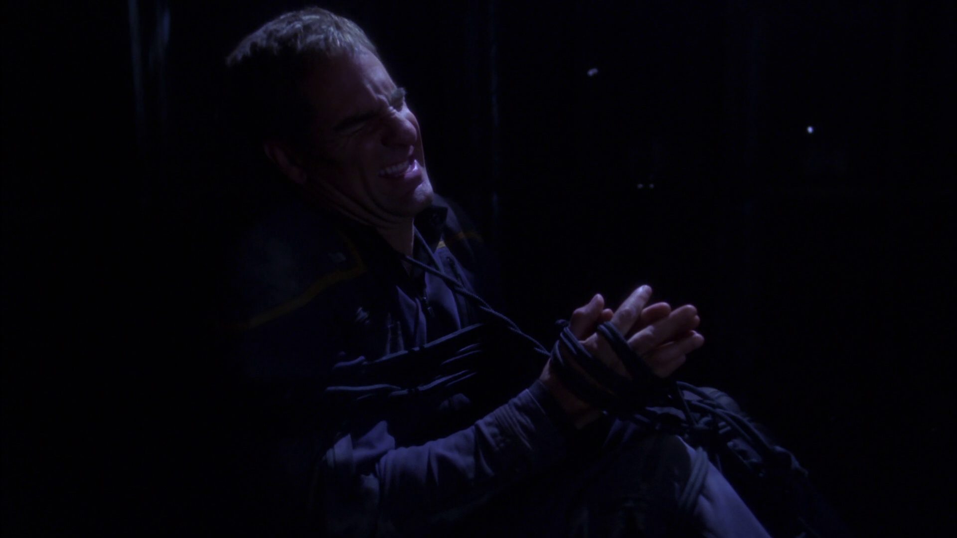 extant_StarTrek_ENT_1x15-ShadowsOfPJem_2279.jpg