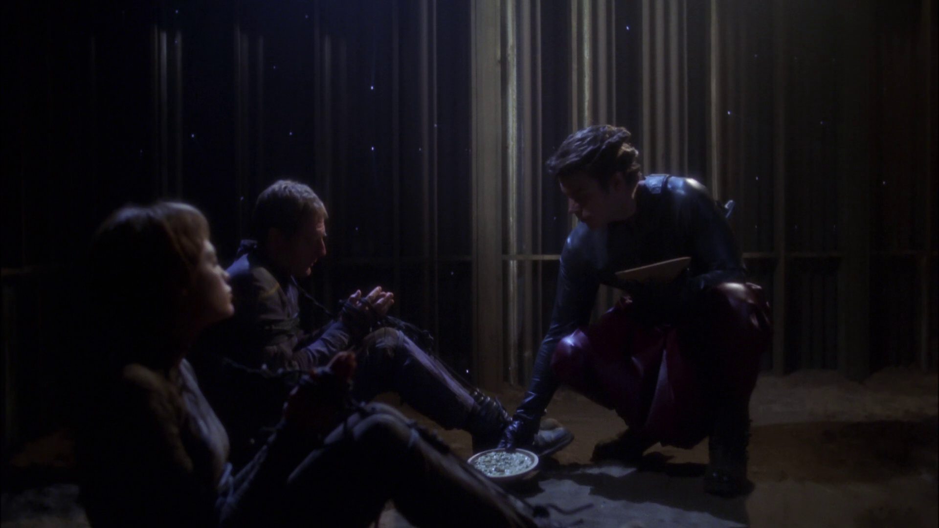 extant_StarTrek_ENT_1x15-ShadowsOfPJem_2301.jpg
