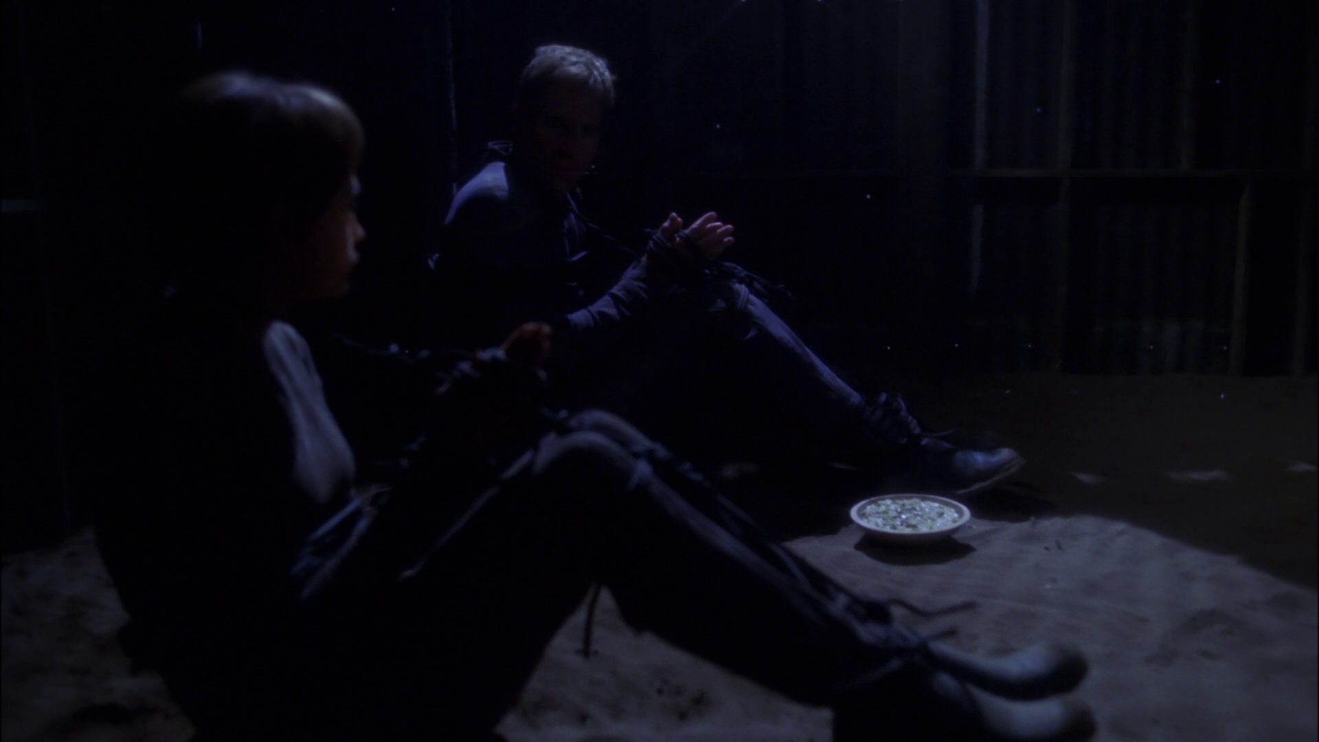 extant_StarTrek_ENT_1x15-ShadowsOfPJem_2320.jpg