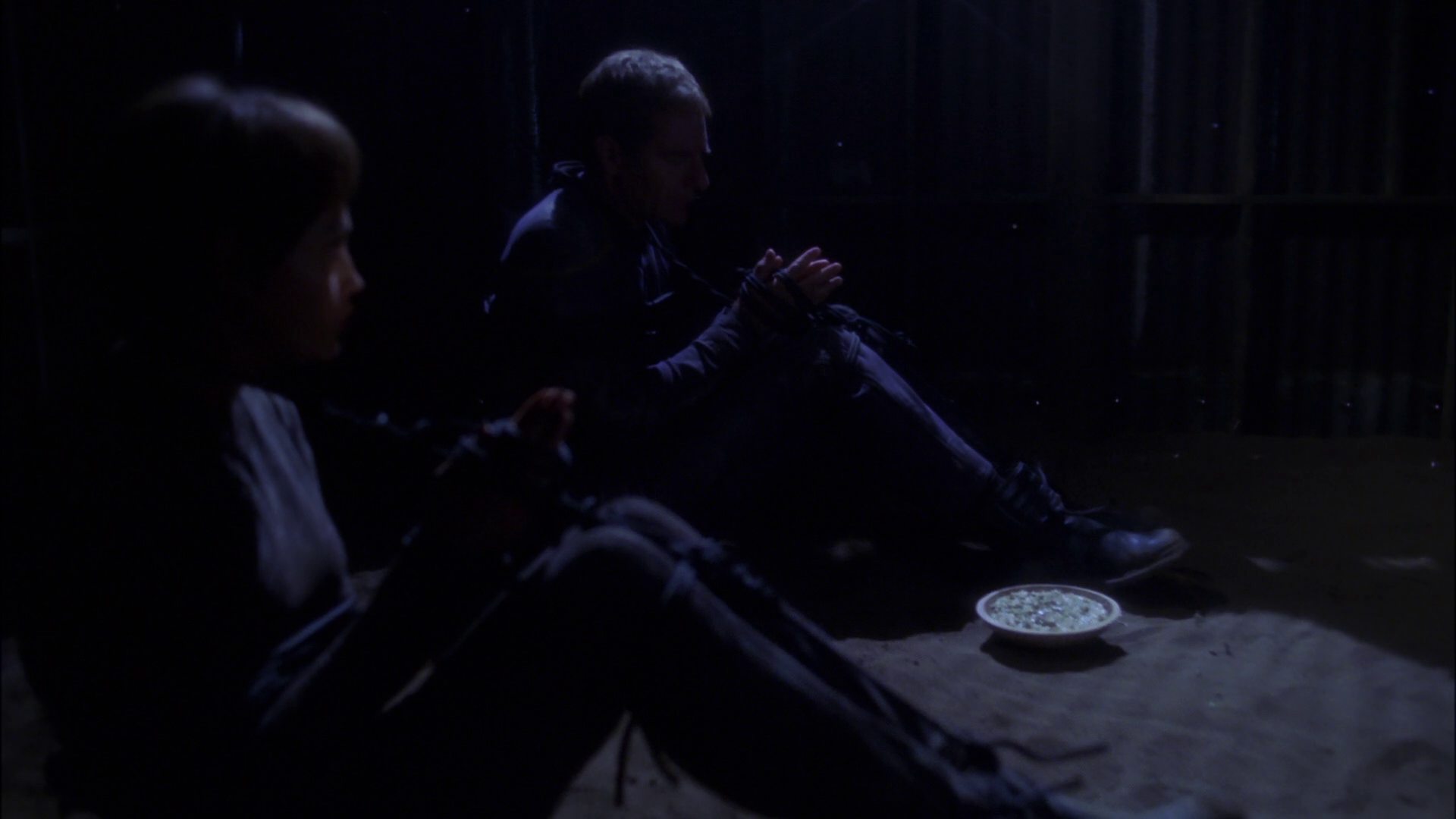 extant_StarTrek_ENT_1x15-ShadowsOfPJem_2323.jpg