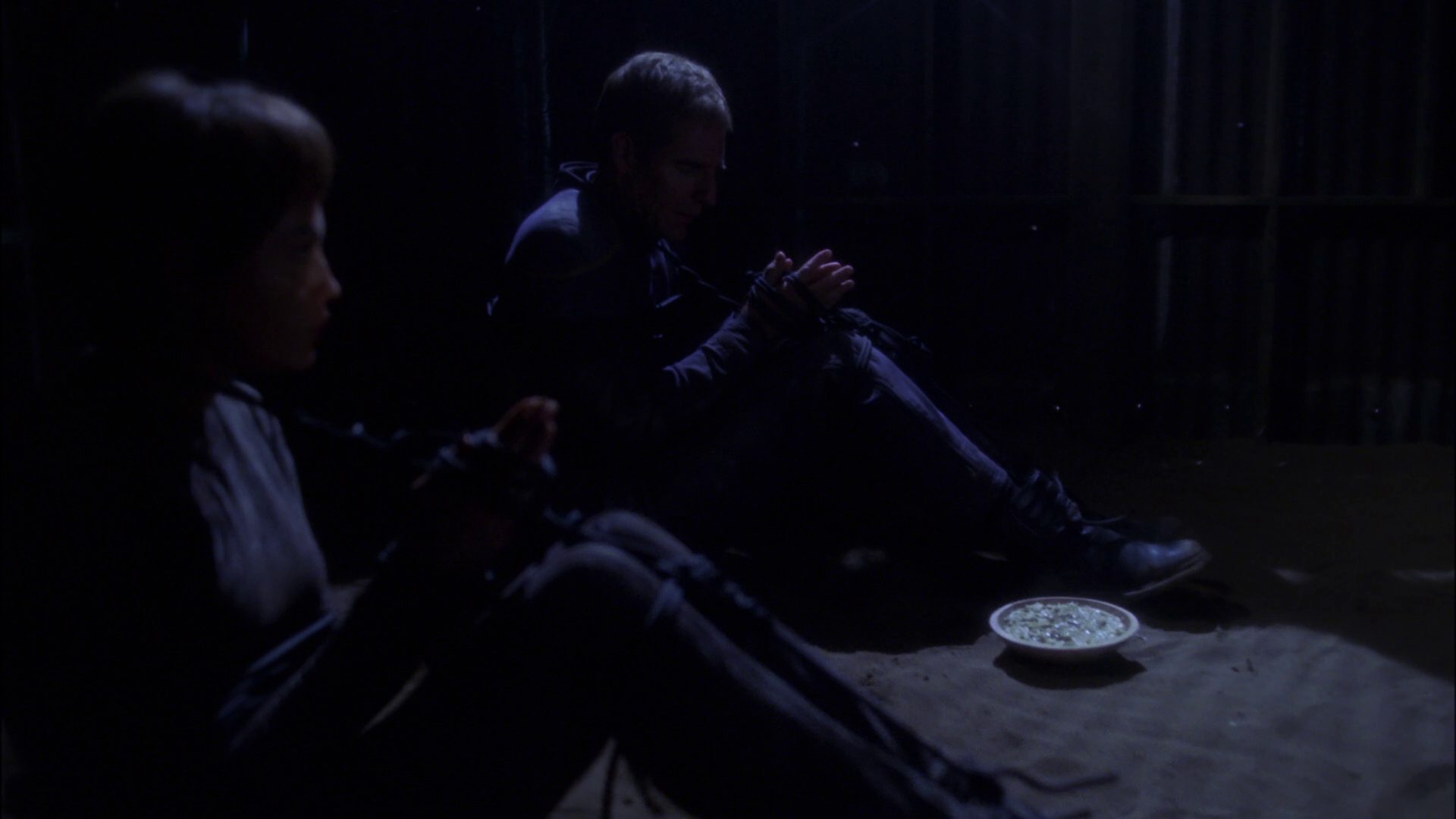 extant_StarTrek_ENT_1x15-ShadowsOfPJem_2324.jpg