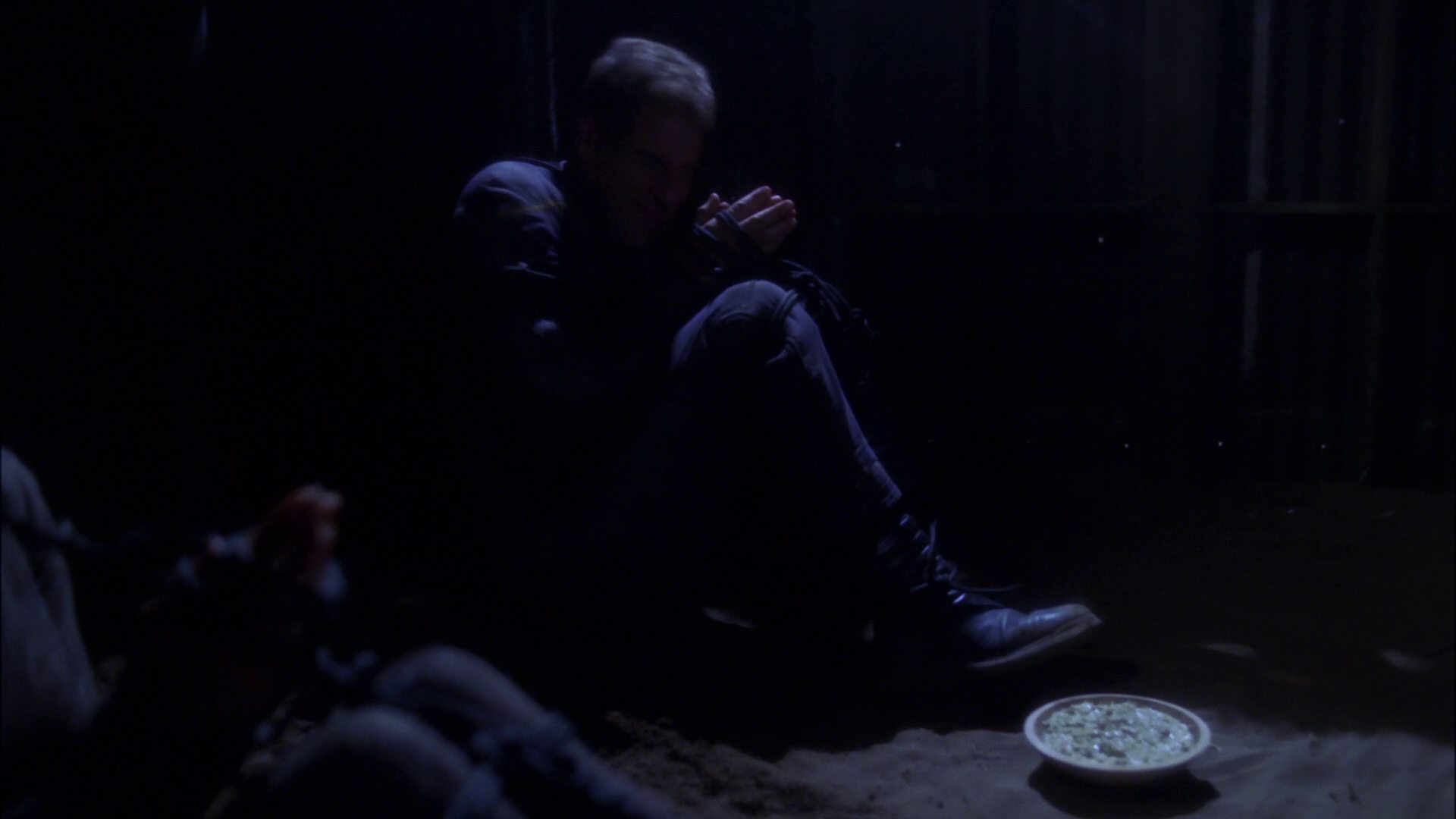 extant_StarTrek_ENT_1x15-ShadowsOfPJem_2329.jpg