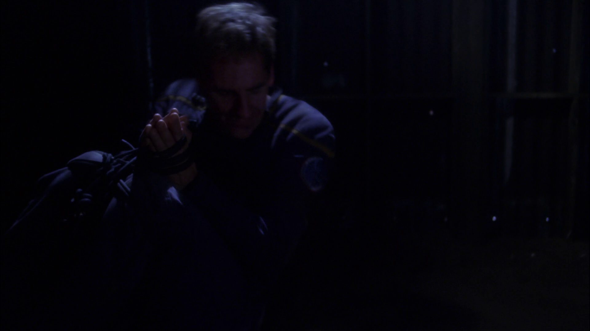 extant_StarTrek_ENT_1x15-ShadowsOfPJem_2338.jpg