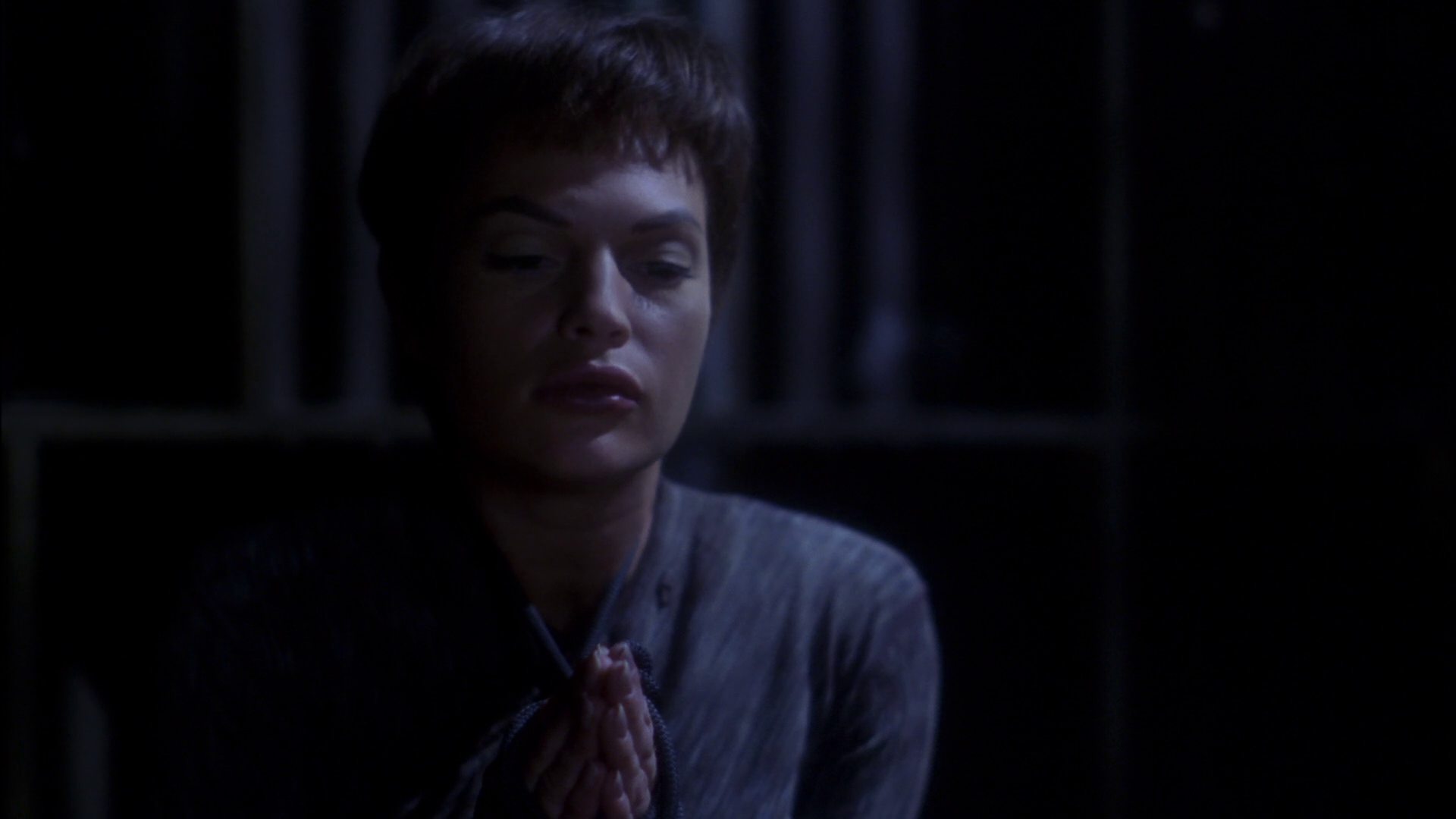extant_StarTrek_ENT_1x15-ShadowsOfPJem_2343.jpg