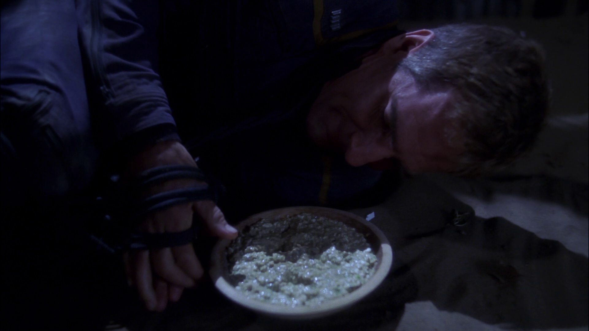 extant_StarTrek_ENT_1x15-ShadowsOfPJem_2348.jpg