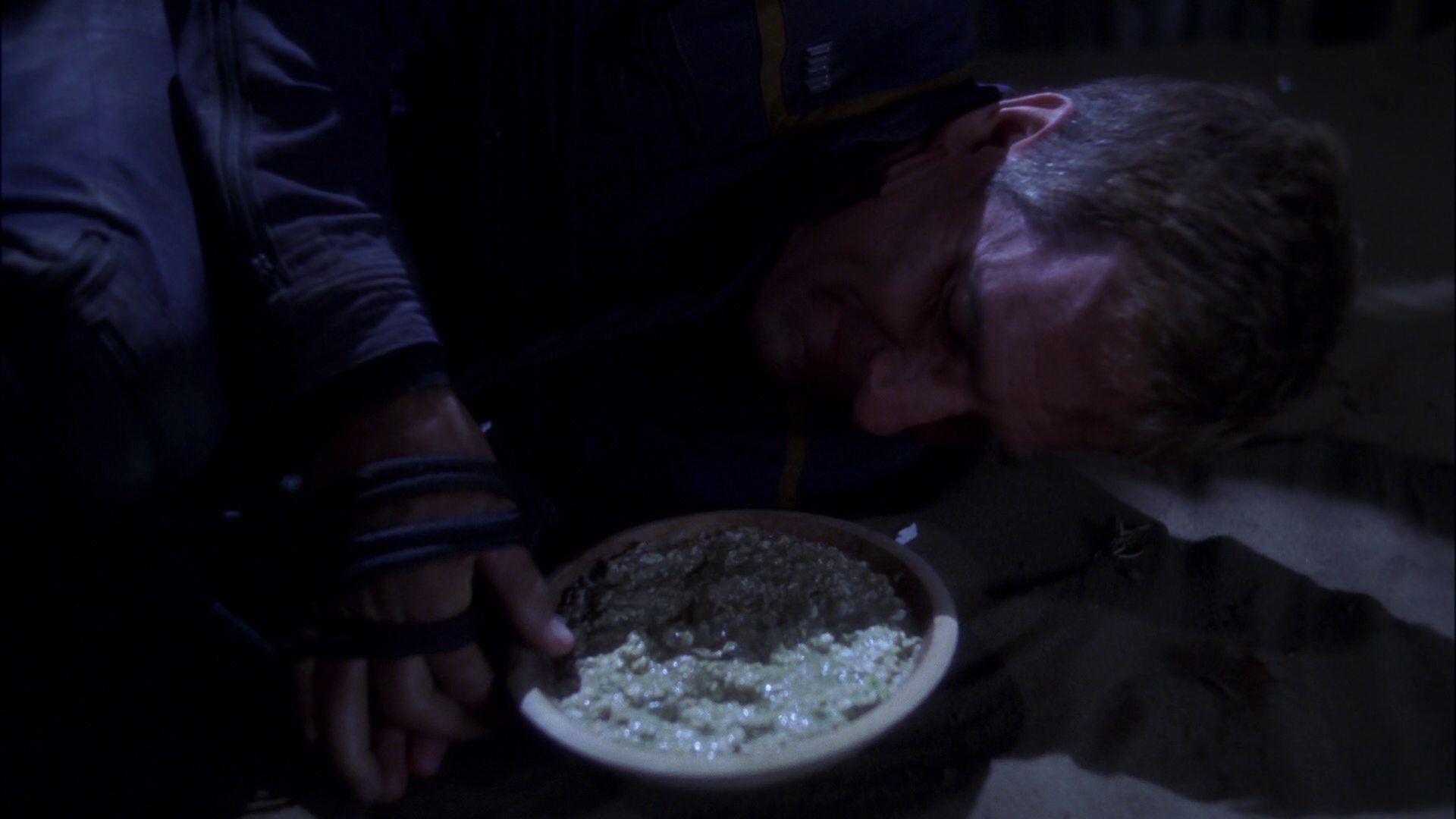 extant_StarTrek_ENT_1x15-ShadowsOfPJem_2349.jpg