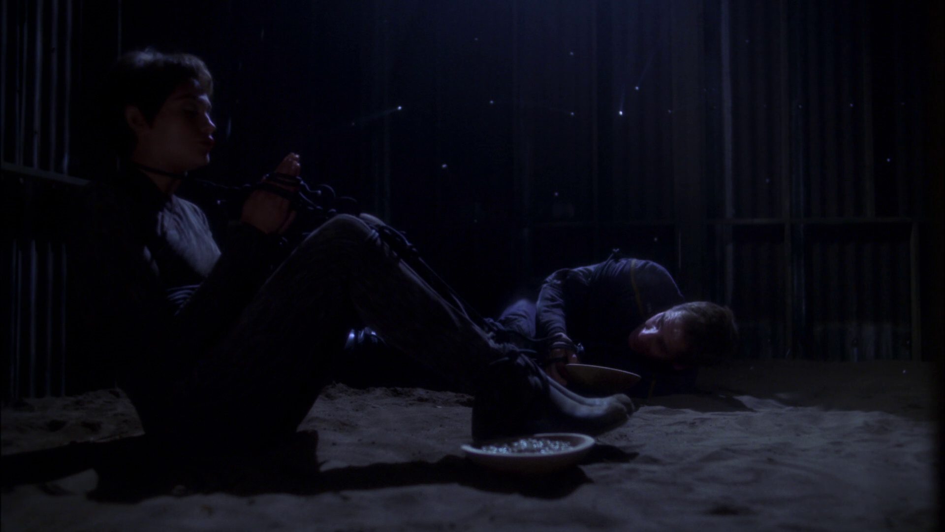 extant_StarTrek_ENT_1x15-ShadowsOfPJem_2357.jpg