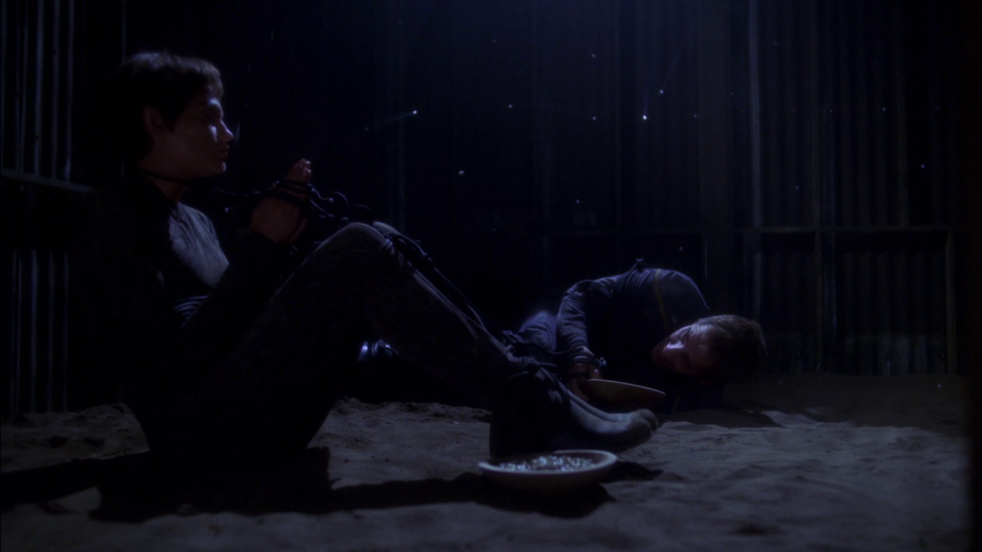 extant_StarTrek_ENT_1x15-ShadowsOfPJem_2359.jpg
