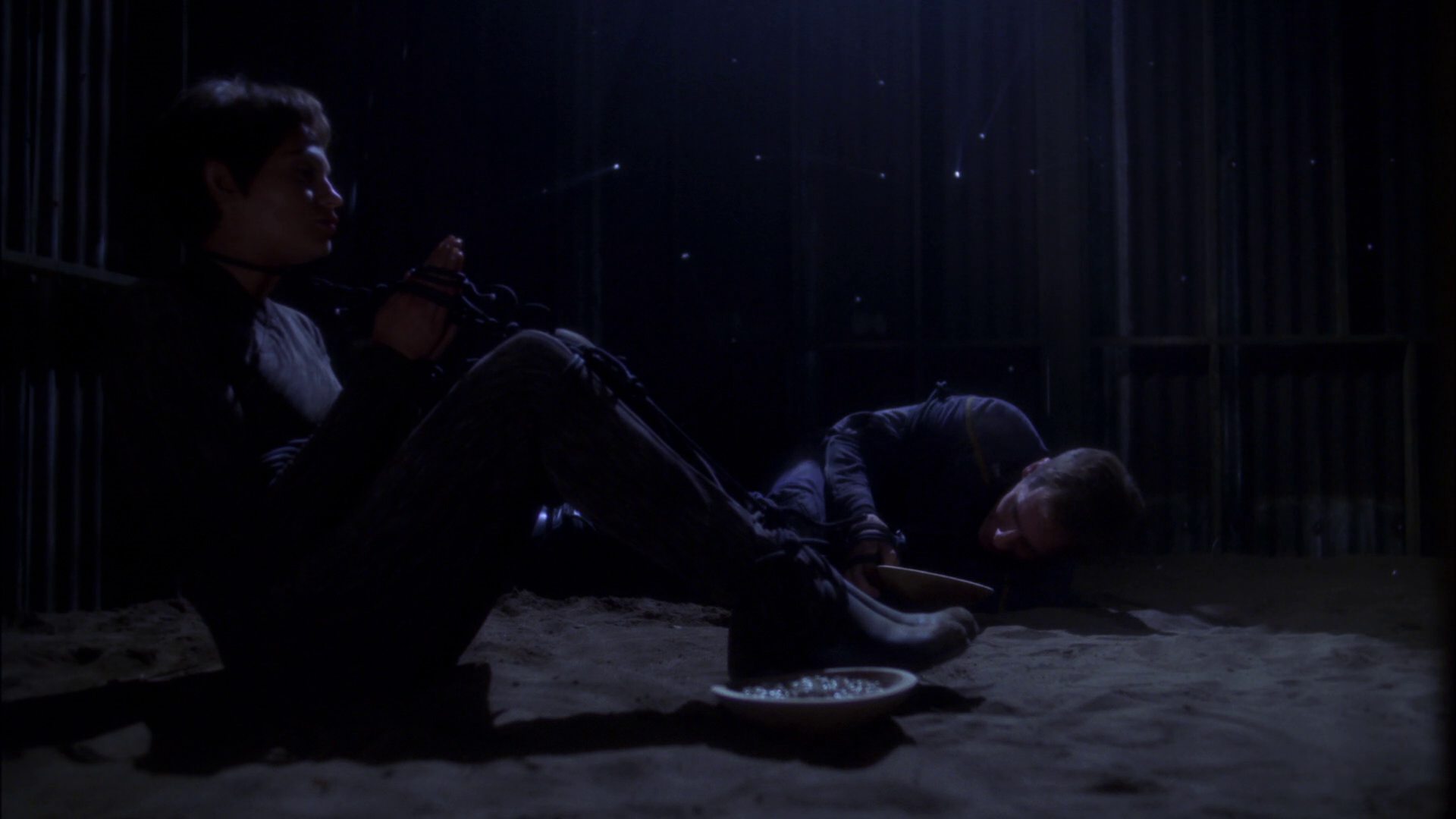 extant_StarTrek_ENT_1x15-ShadowsOfPJem_2363.jpg