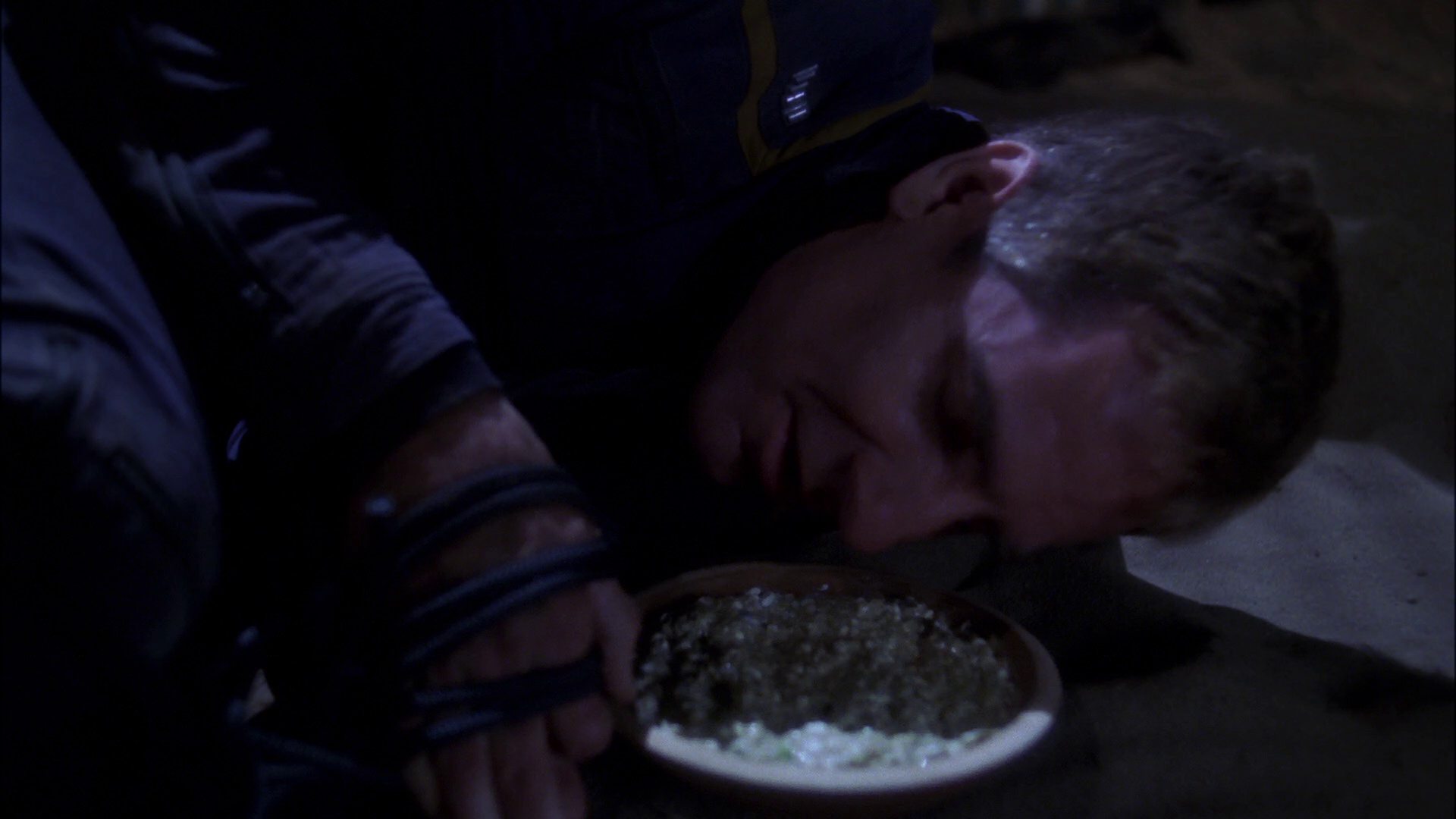 extant_StarTrek_ENT_1x15-ShadowsOfPJem_2371.jpg