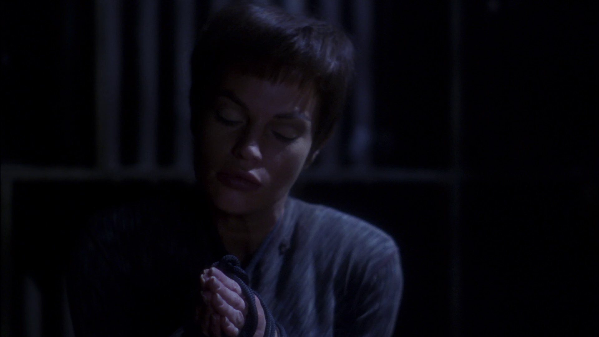 extant_StarTrek_ENT_1x15-ShadowsOfPJem_2386.jpg