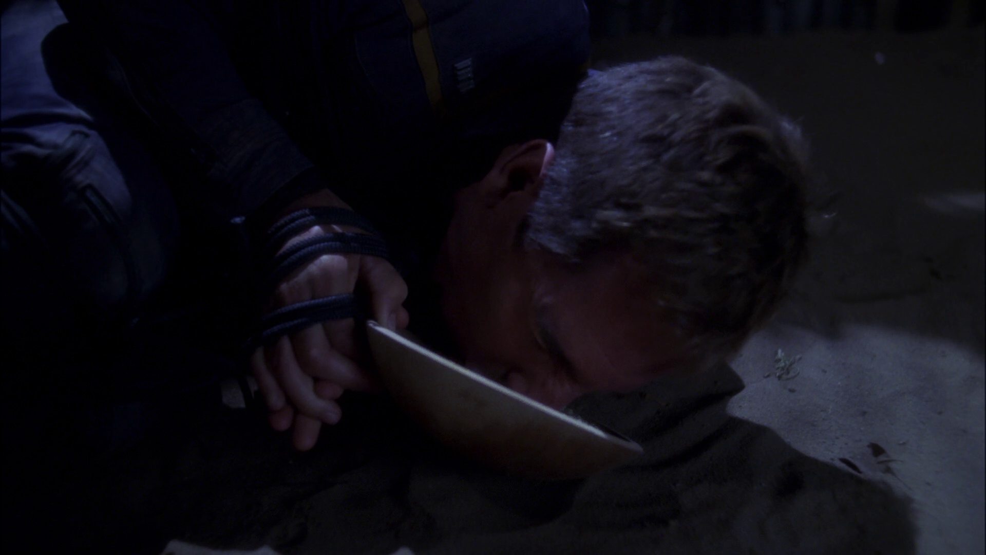 extant_StarTrek_ENT_1x15-ShadowsOfPJem_2423.jpg