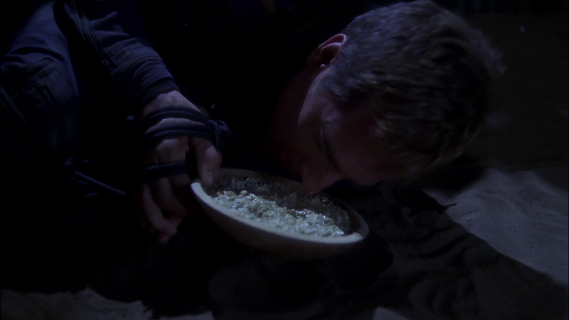 extant_StarTrek_ENT_1x15-ShadowsOfPJem_2441.jpg
