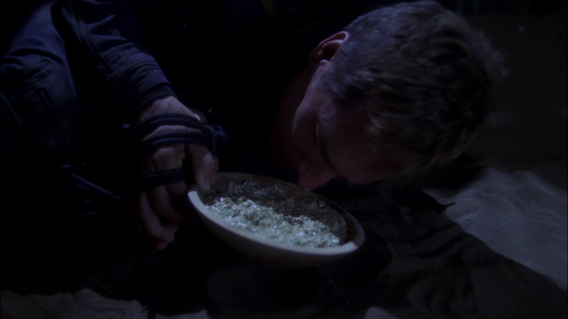 extant_StarTrek_ENT_1x15-ShadowsOfPJem_2442.jpg