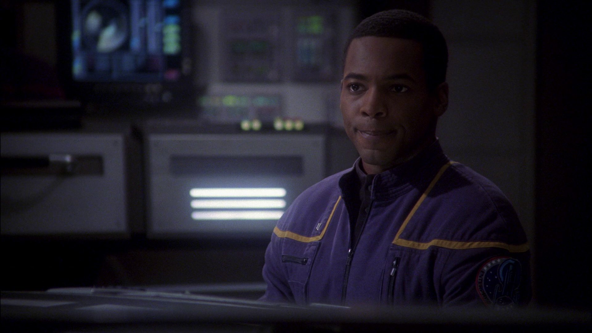 extant_StarTrek_ENT_1x15-ShadowsOfPJem_2473.jpg
