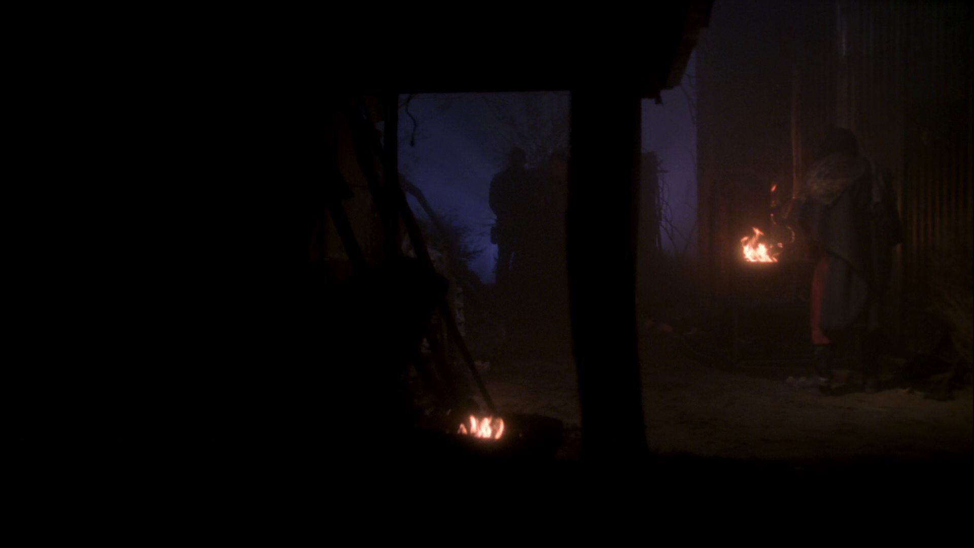 extant_StarTrek_ENT_1x15-ShadowsOfPJem_2518.jpg