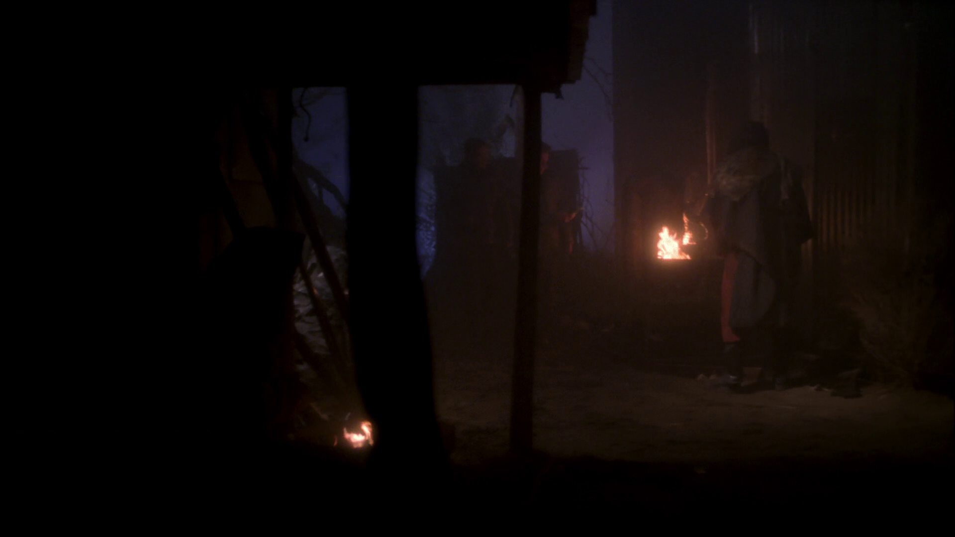extant_StarTrek_ENT_1x15-ShadowsOfPJem_2521.jpg