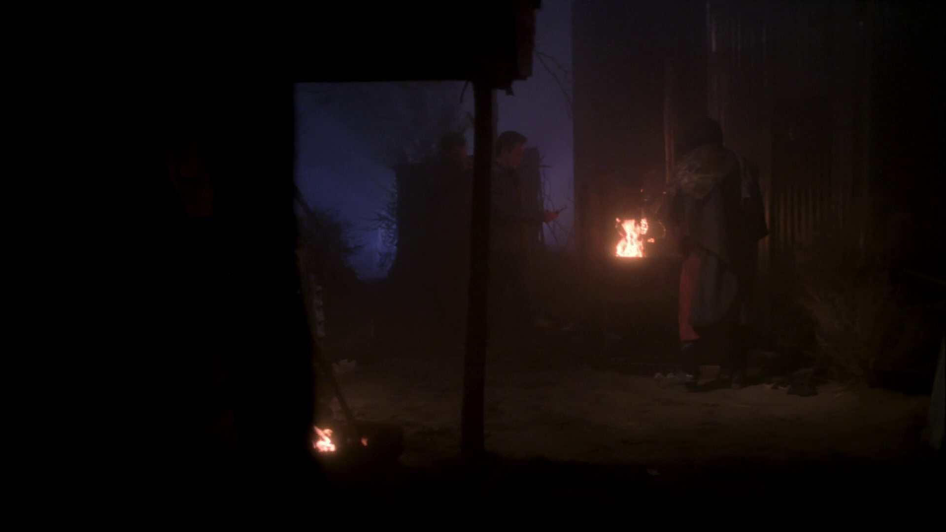 extant_StarTrek_ENT_1x15-ShadowsOfPJem_2522.jpg