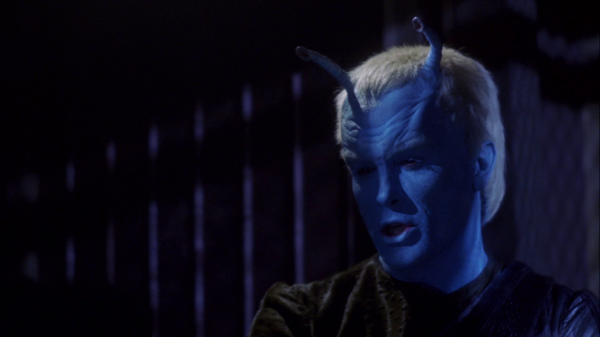extant_StarTrek_ENT_1x15-ShadowsOfPJem_2599.jpg