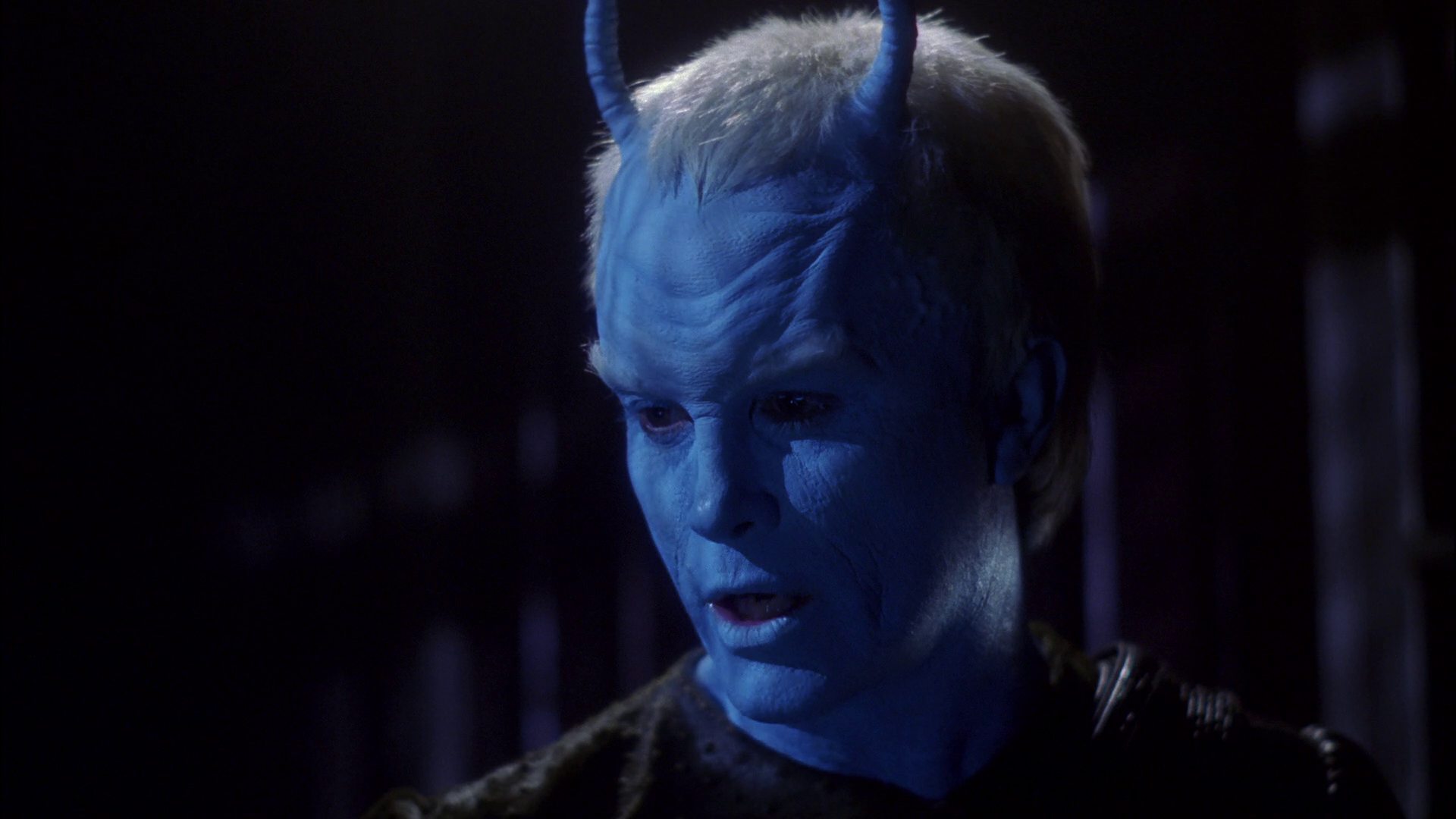 extant_StarTrek_ENT_1x15-ShadowsOfPJem_2668.jpg