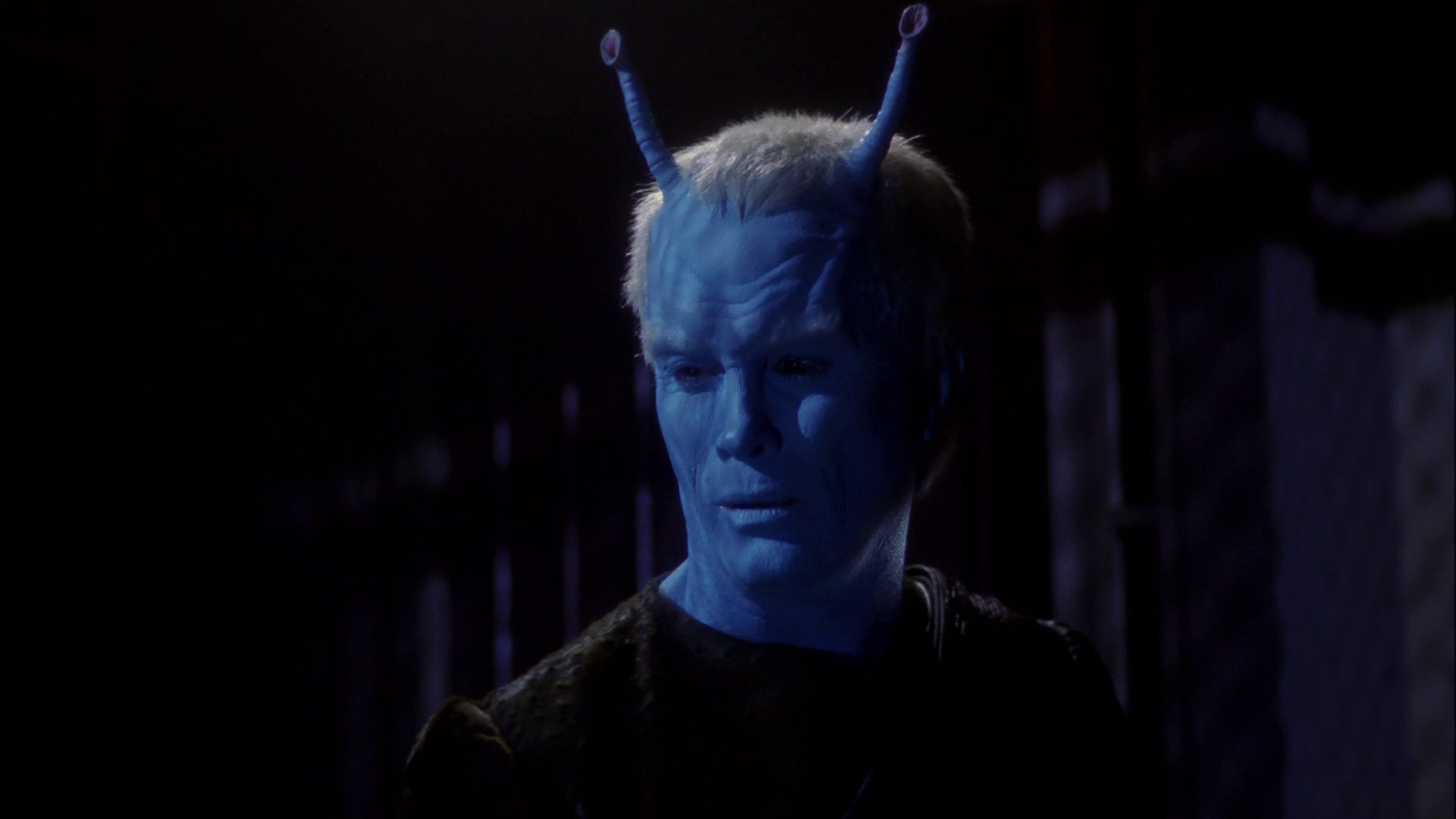 extant_StarTrek_ENT_1x15-ShadowsOfPJem_2690.jpg