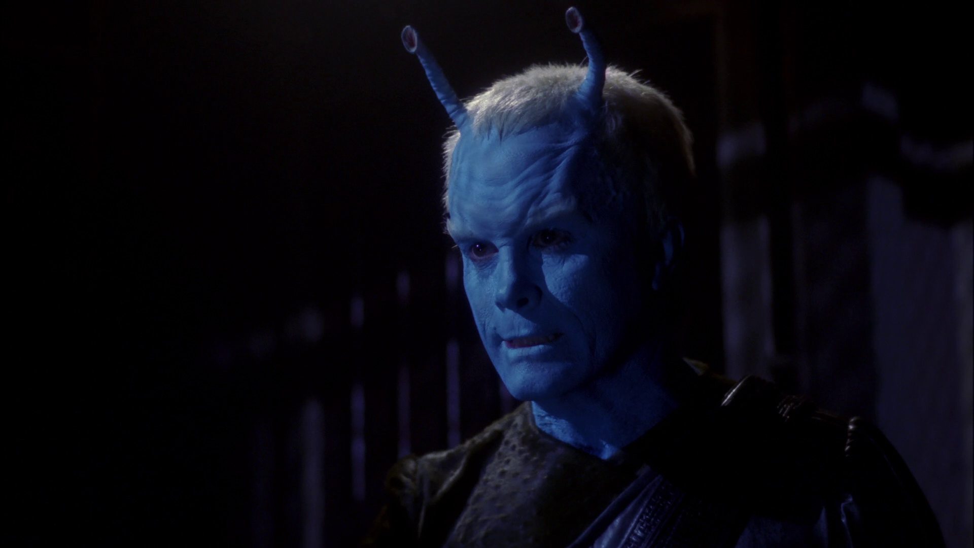 extant_StarTrek_ENT_1x15-ShadowsOfPJem_2746.jpg