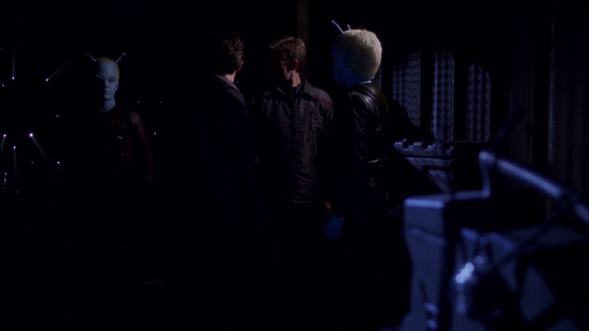 extant_StarTrek_ENT_1x15-ShadowsOfPJem_2756.jpg