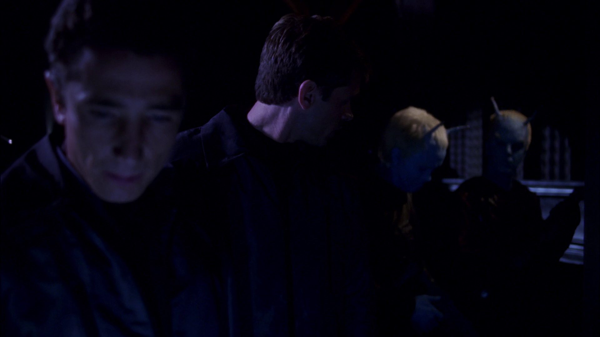 extant_StarTrek_ENT_1x15-ShadowsOfPJem_2815.jpg
