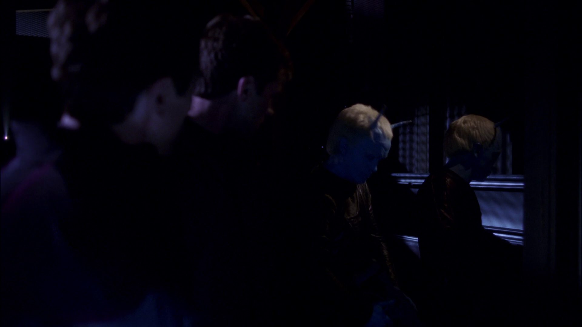 extant_StarTrek_ENT_1x15-ShadowsOfPJem_2832.jpg
