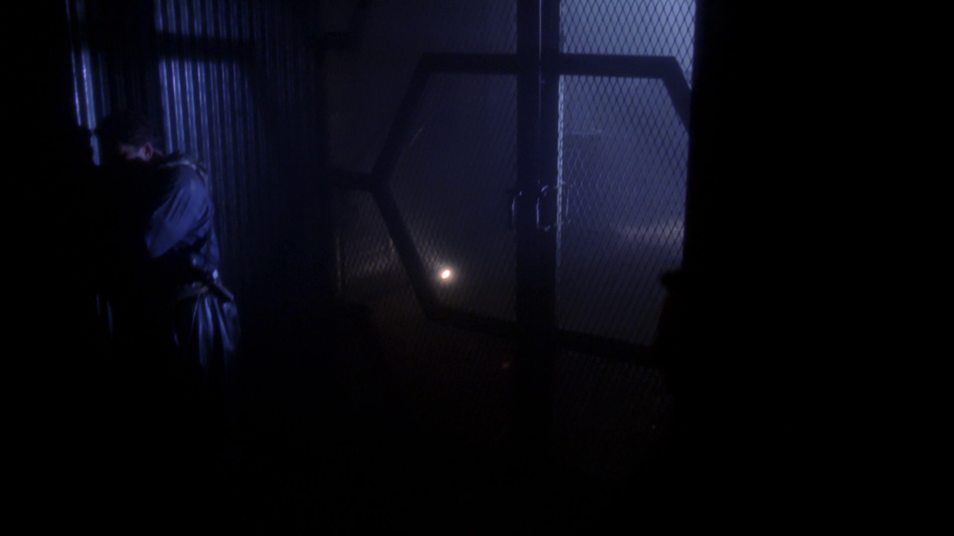 extant_StarTrek_ENT_1x15-ShadowsOfPJem_2904.jpg
