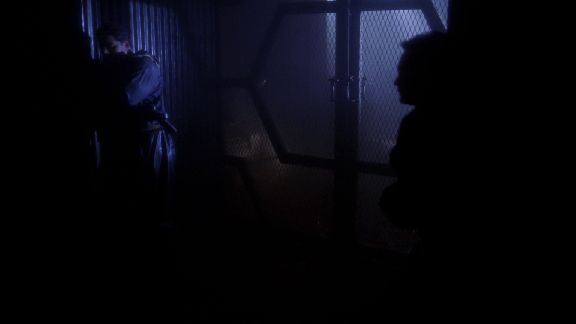 extant_StarTrek_ENT_1x15-ShadowsOfPJem_2906.jpg