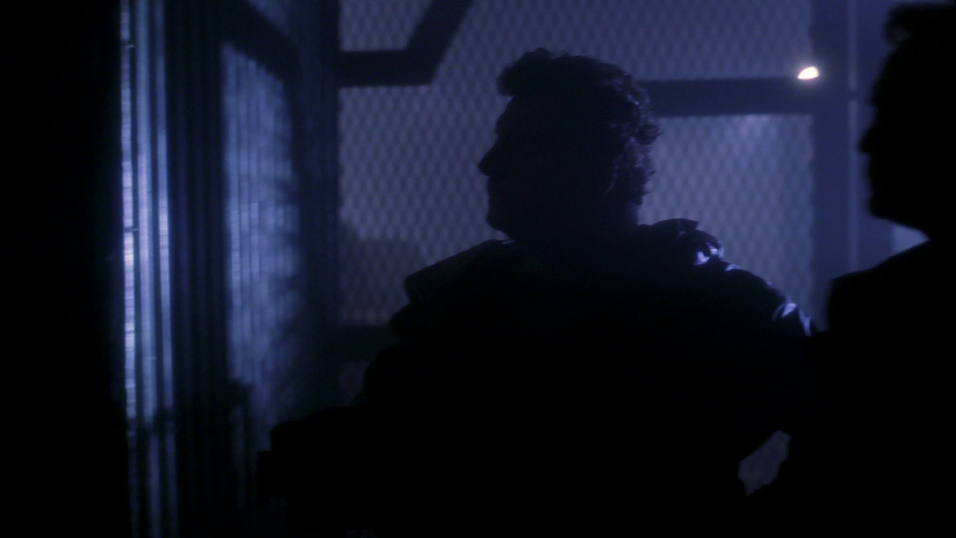 extant_StarTrek_ENT_1x15-ShadowsOfPJem_2917.jpg