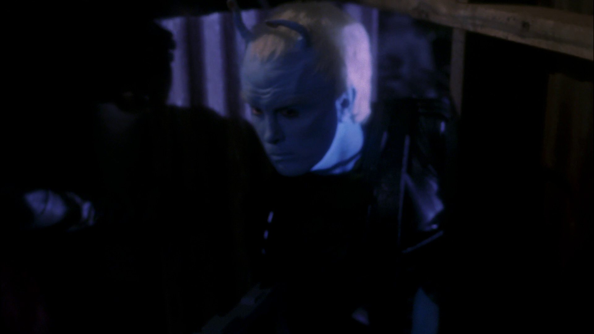 extant_StarTrek_ENT_1x15-ShadowsOfPJem_2964.jpg