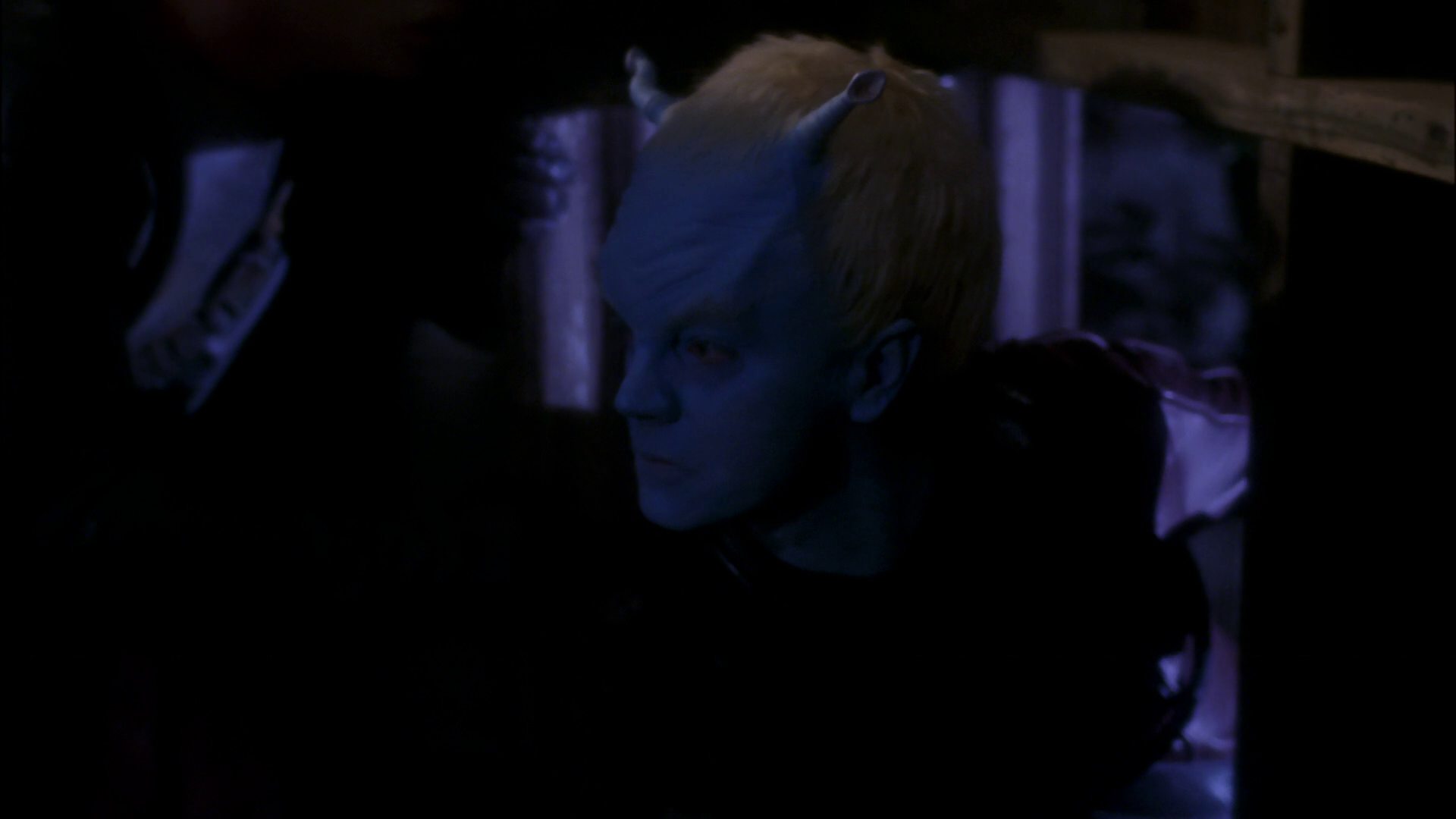 extant_StarTrek_ENT_1x15-ShadowsOfPJem_2968.jpg