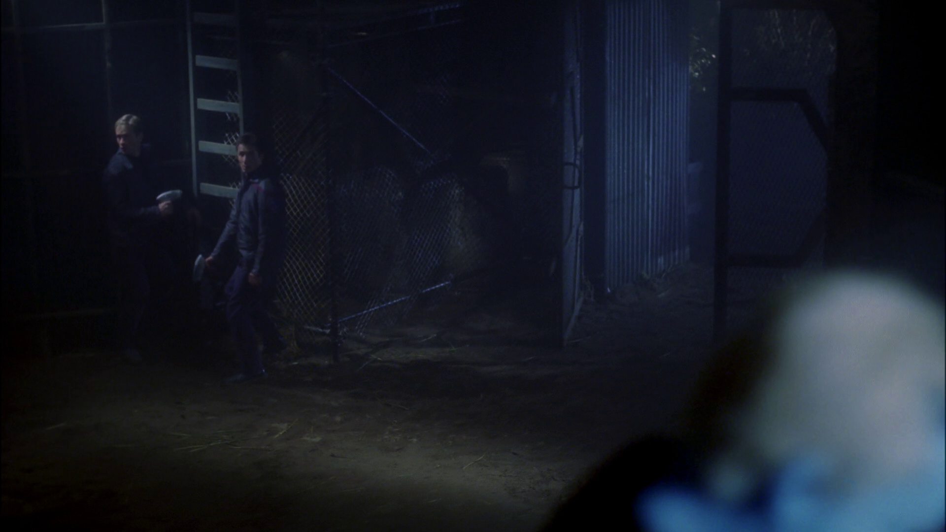 extant_StarTrek_ENT_1x15-ShadowsOfPJem_3027.jpg