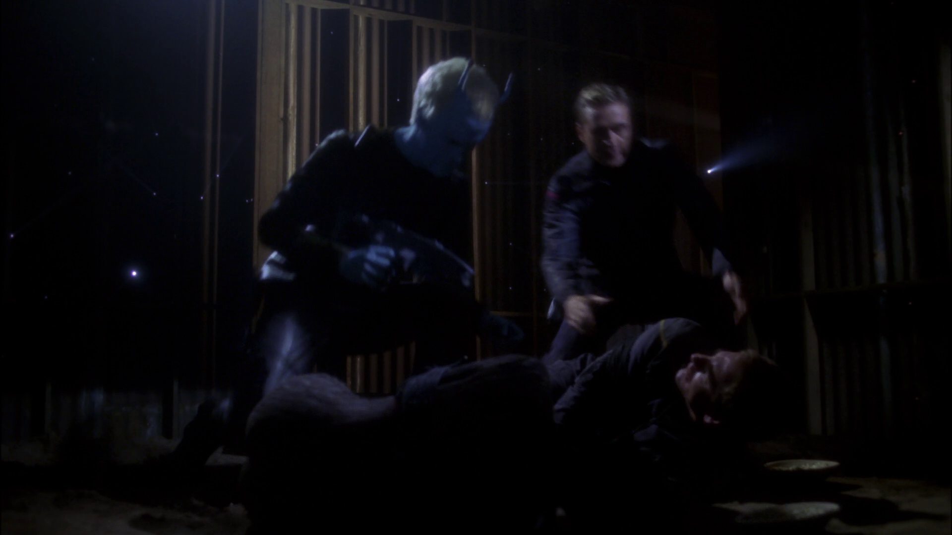 extant_StarTrek_ENT_1x15-ShadowsOfPJem_3130.jpg